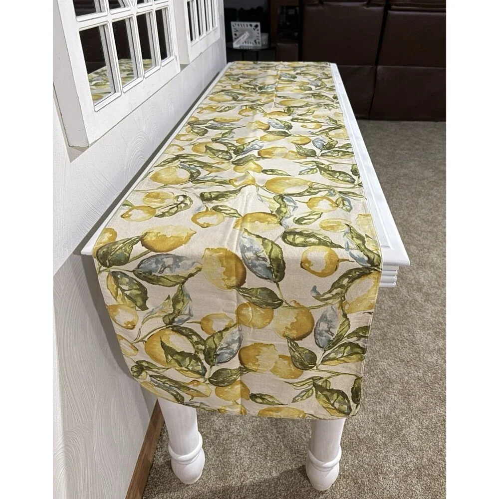 Pottery Barn Italian Farmhouse Lemon Dining Table Runner approx. 17
